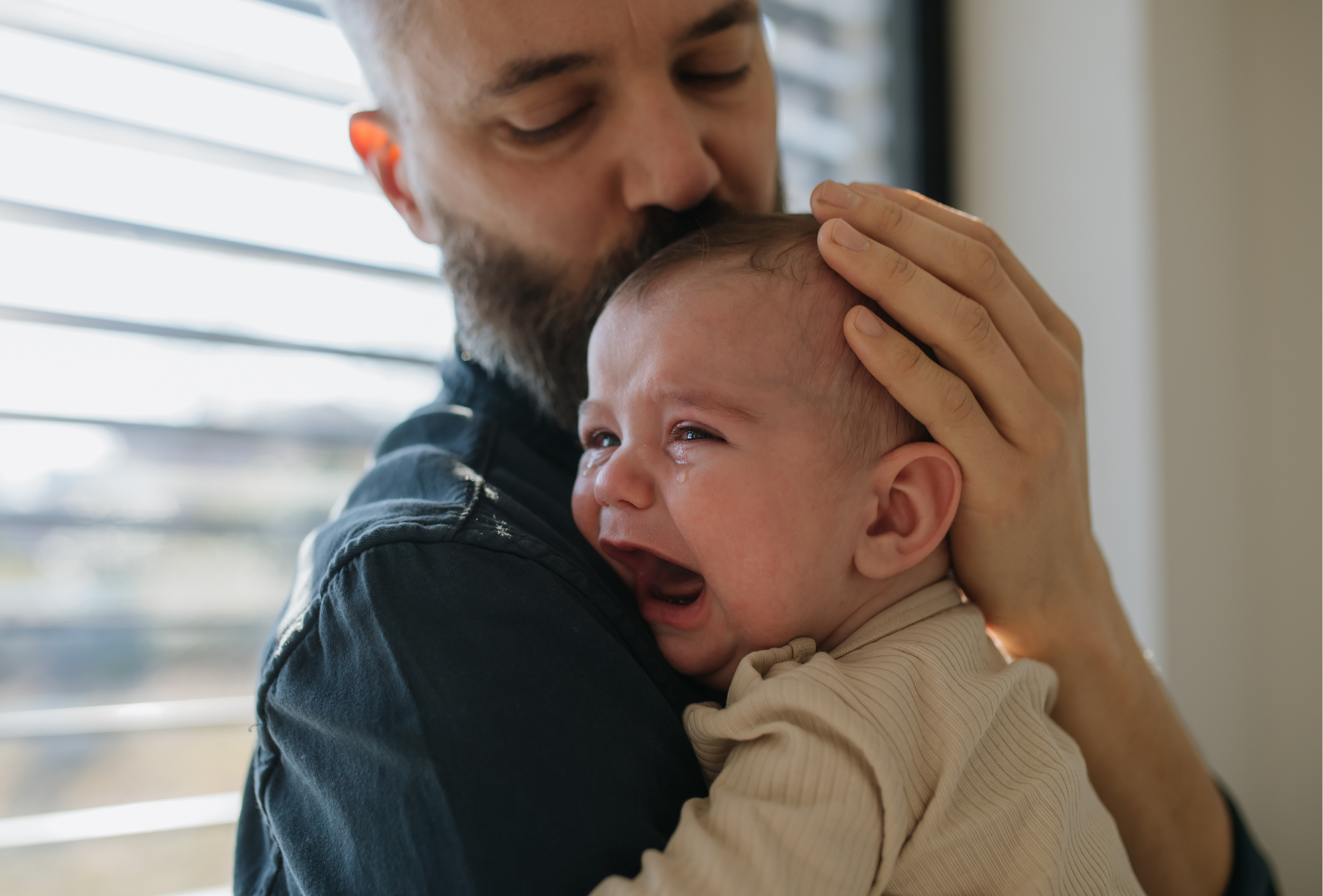 Schlaf von Schreibabys - Liebevolle Begleitung für dich und dein Kind mit Tipps von Miriam Ende